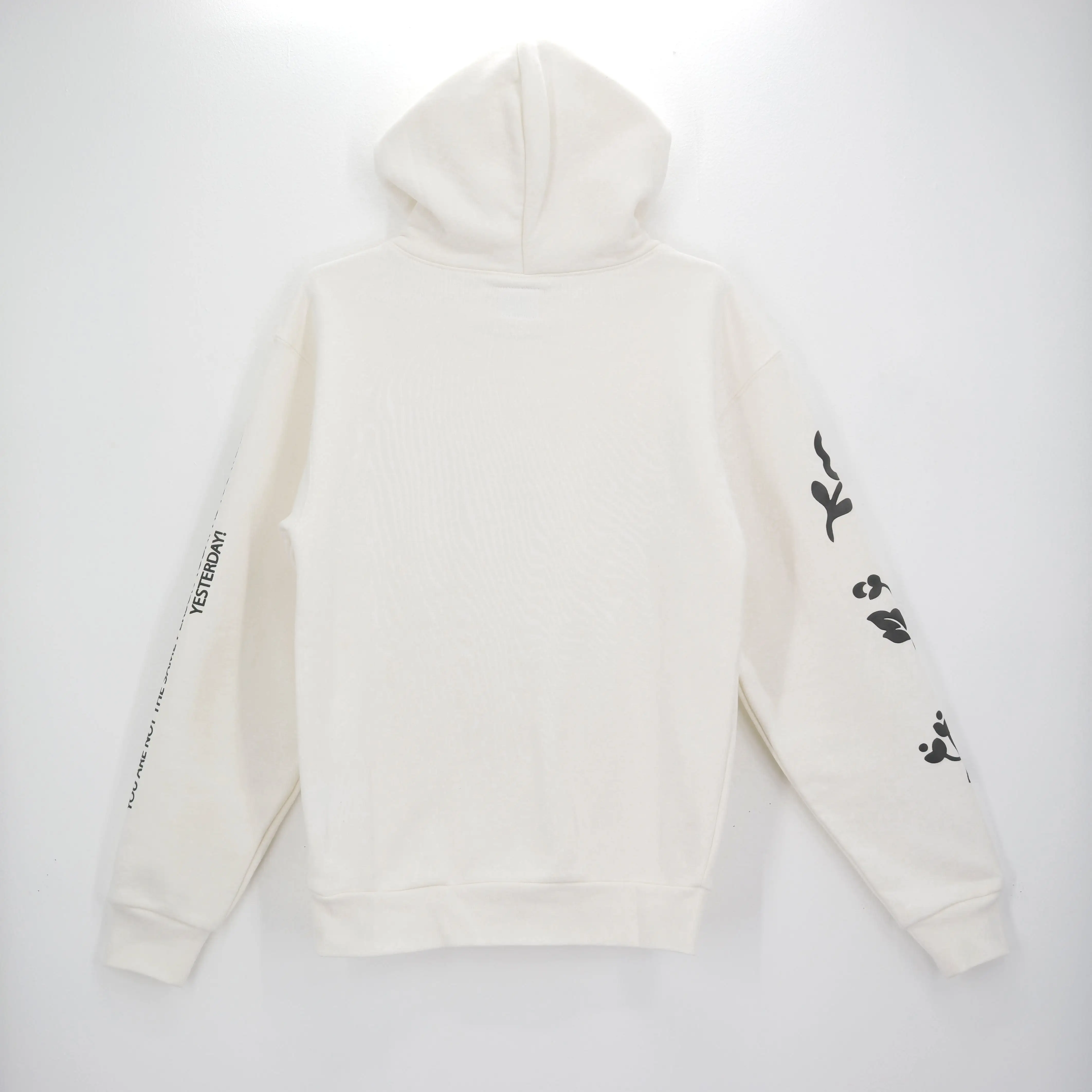 SPORTS CLUB HOODIE WHITE